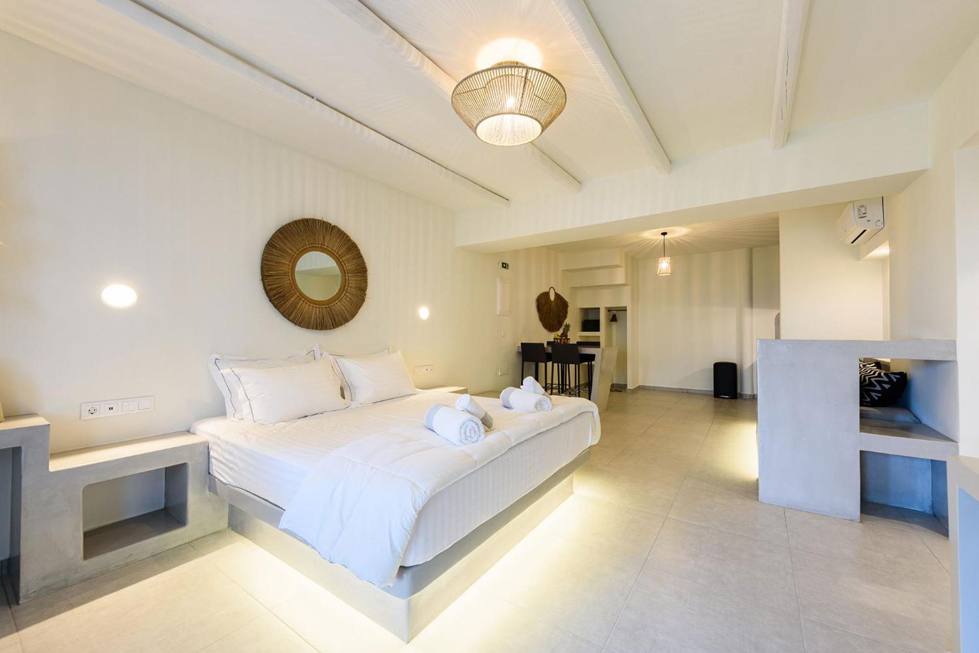 Vammos Luxury Residences * Naousa (Paros)
