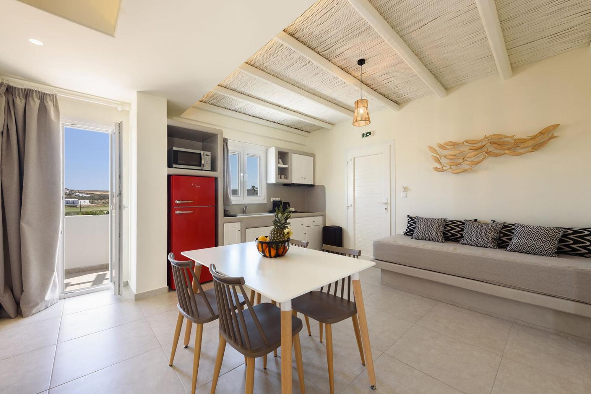 Vammos Luxury Residences * Naousa (Paros)
