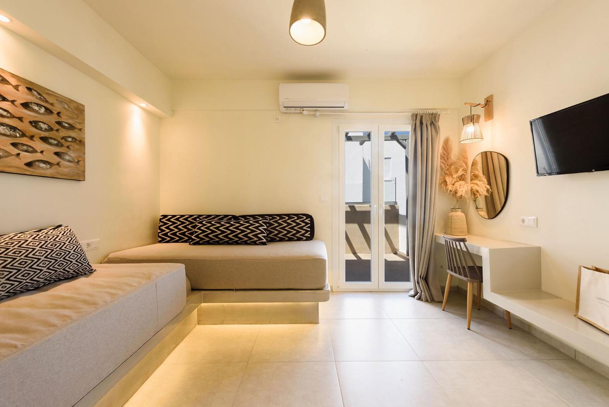 Vammos Luxury Residences Naousa (Paros)