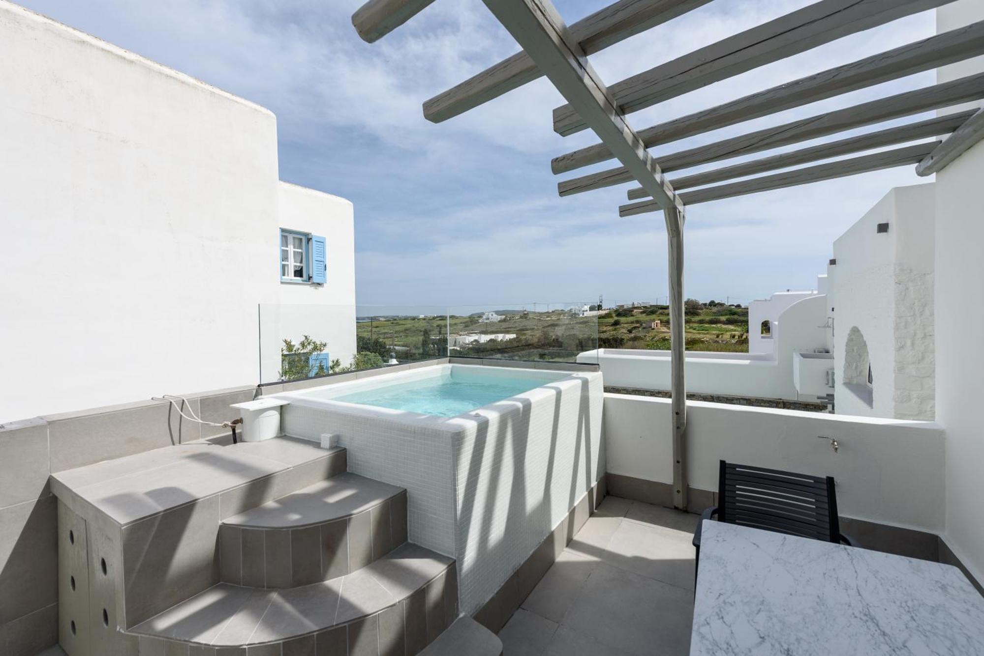 Vammos Luxury Residences *